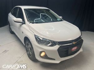 Onix Plus LT 1.0 12v