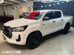 Hilux STD D4-D 2.8TDi 16v 4x4 CD